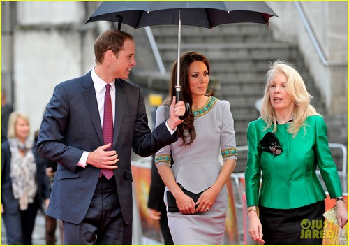  Prince William & Duchess Kate: 'African Cats' Premiere!