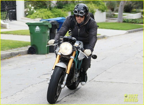 Ryan Reynolds: Motorcycle Man!