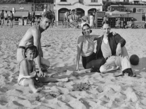  The Deans at the de praia, praia