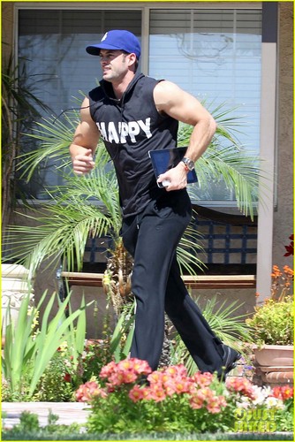 William Levy: Dizzy from Dancing!