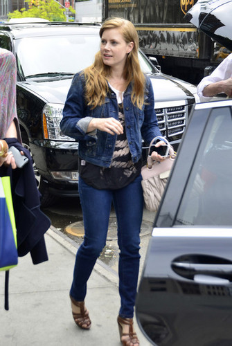  Amy Adams out in NYC