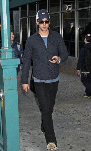  Chace - Walking to the Subway in NYC - February 09, 2012