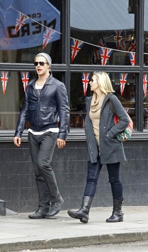  Chris Hemsworth and Parents in ロンドン