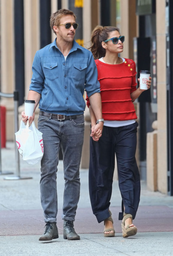  Eva - and Ryan 거위 새끼, 고 슬링 Together in NYC, May 10, 2012