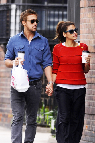  Eva - and Ryan ansarino, gosling Together in NYC, May 10, 2012