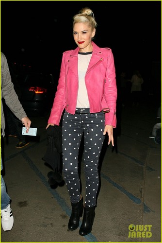 Gwen Stefani: Movie-Going Mama & Coldplay Concert!