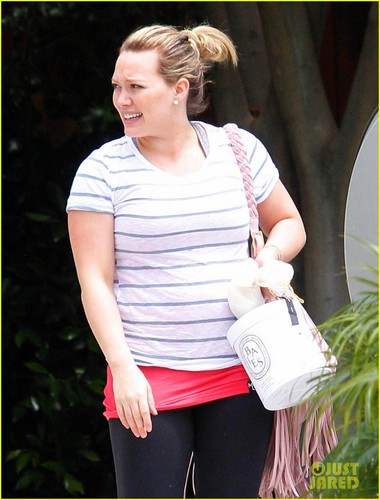 Hilary Duff: Mike Comrie Is 'Really Hands-On' with Baby Luca