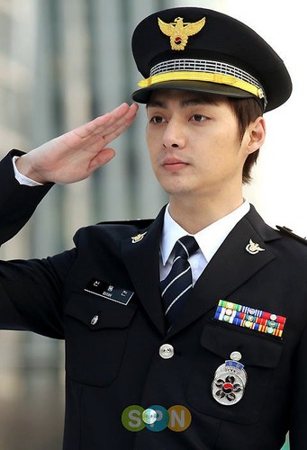  Kim Joon as Shin Dong-jin