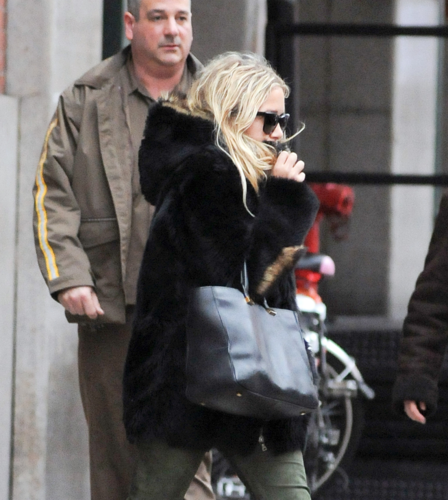 Mary-Kate & Ashley - Out together in New York City, January 12, 2012