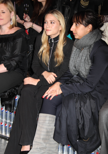  Mary-Kate - Attends the Diet Pepsi Style Studio Fashion Show, February 09, 2012