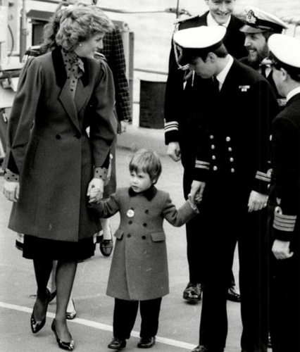 Princess Diana with Prince William and Prince Andrew