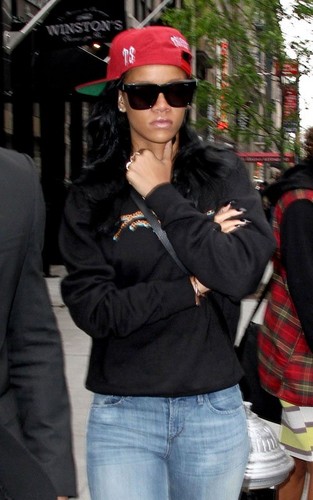 Rihanna  leaving NBC Studios