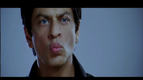 SRK is going to kiss