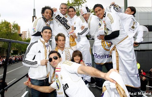  Xabi Celebrating Real Madrid's 32 Ligas