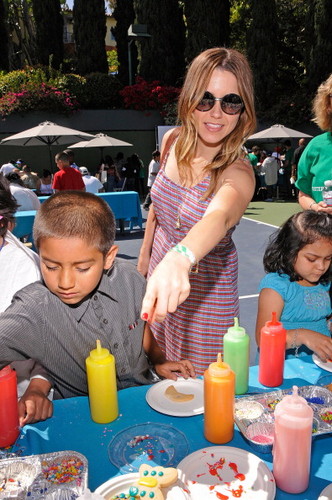  4th Annual Foster Mother's día Celebration