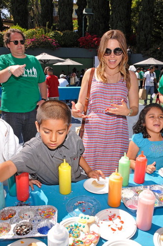  4th Annual Foster Mother's día Celebration