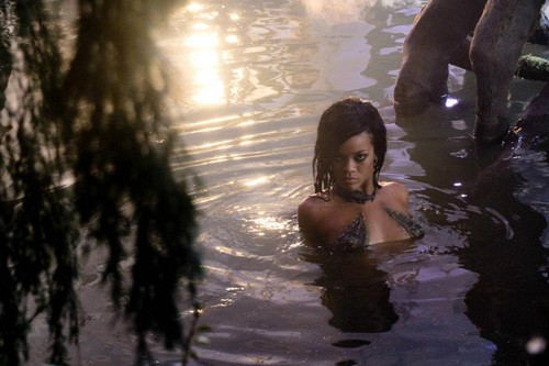  Behind The Scenes Of Where Have You Been música Video