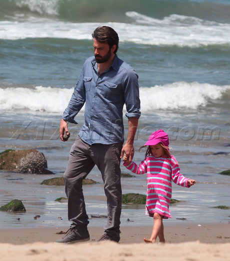 Ben, Jen and their 3 kids at the beach
