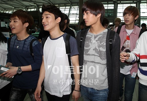  EXO-K & EXO-M at Incheon International Airport