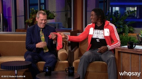  Hugh Laurie and Robert Griffin III The Tonight 显示 17.05.2012