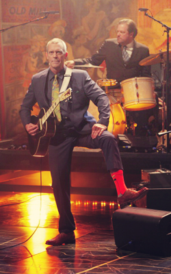  Hugh Laurie on The Tonight Show with 어치, 제이 Leno - May 17-2012