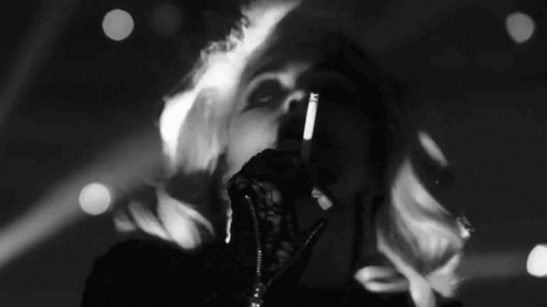  Madonna in 'Girl Gone Wild' muziek video