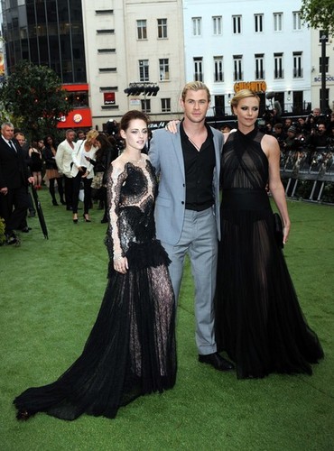 Premiere of 'Snow White and the Huntsman' in London