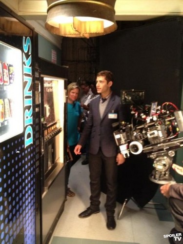  Pretty Little Liars - Season 3 - BTS litrato from the Set