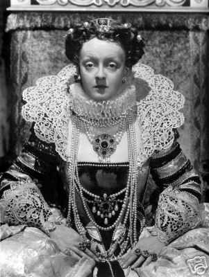 Bette as Elizabeth I