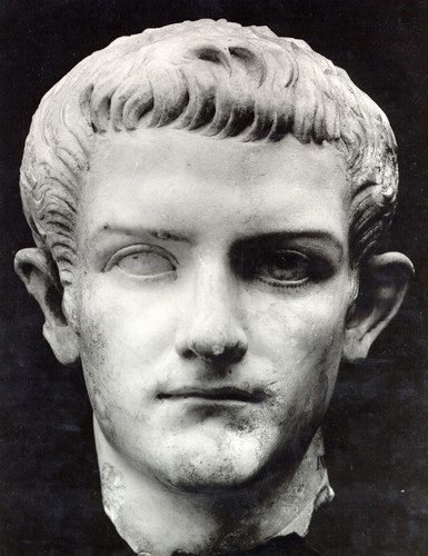  Caligula(31 August AD 12 – 24 January AD 41)