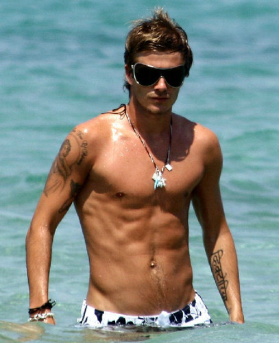  David Beckham shirtless