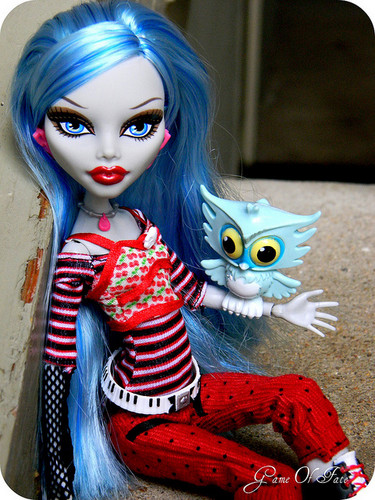 Ghoulia Yelps doll