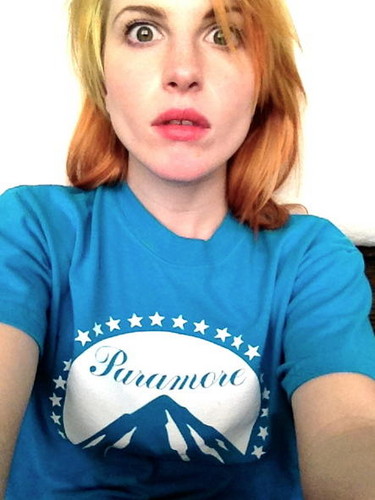  Hayley with Paramore camicia