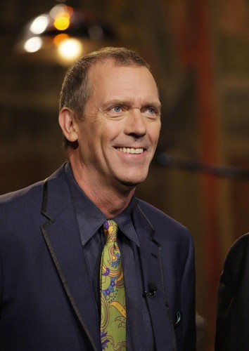  Hugh Laurie on The Tonight hiển thị with chim giẻ cùi, jay Leno - May 2012