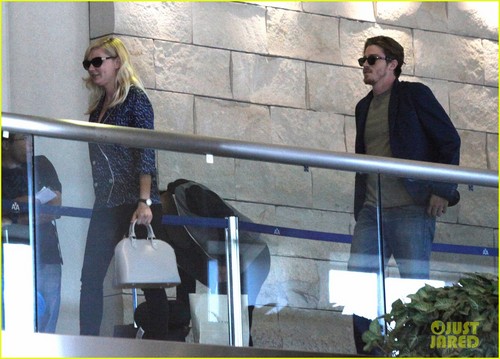  Kirsten Dunst & Garrett Hedlund: Cannes-Bound!