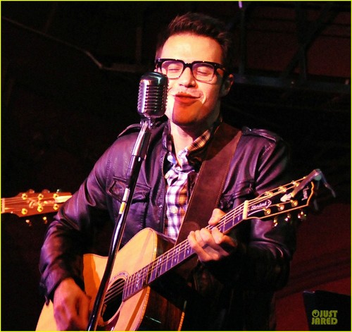  Kris Allen: Surprise Performance at The Darby!