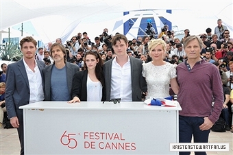  Kristen at the 65th Cannes Film Festival {'On the Road' Photocall}