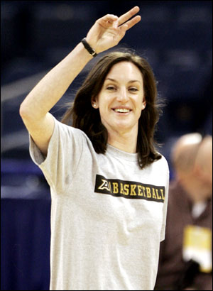 Mary "Maggie" Dixon (May 9, 1977 – April 6, 2006)