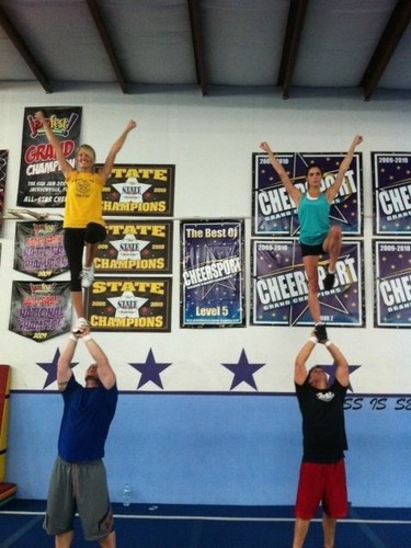  New Twitter pic - Ashley cheerleading in Florida {23/05/12}