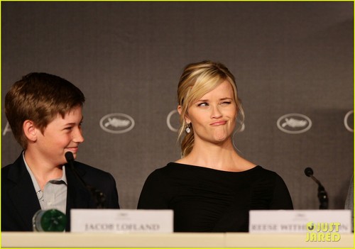  Reese Witherspoon: 'Mud' picha Call in Cannes!