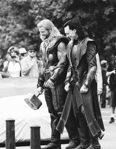  Thor & Loki