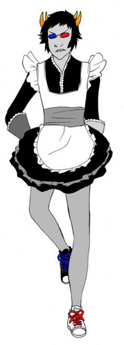  *Le tries to amuse Minty with Maidstuck*