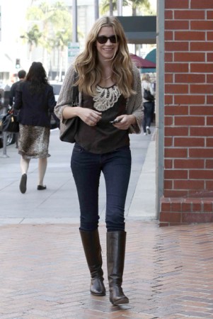  [ March 30, 2012 ] - Out and About in Bervely Hills