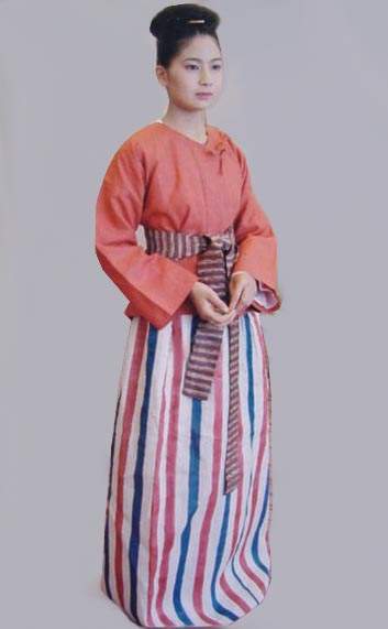 Ancient Japanese Women's Clothing, Kofun (Yamato) Period (250 A.D. - 538 A.D.)