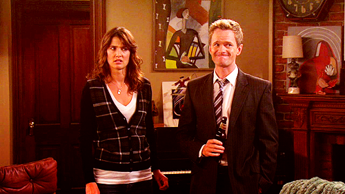  Barney and Robin huy hiệu
