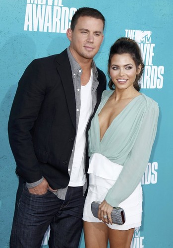  Channing and Jenna at the 音乐电视 Movie Awards 2012