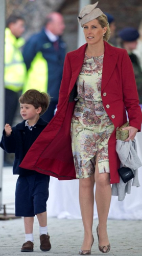  Countess Sophie at the Jubilee river pageant