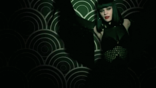  Jessie J in 'Domino' âm nhạc video