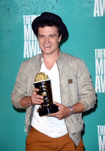 Josh at the MTV Movie Awards