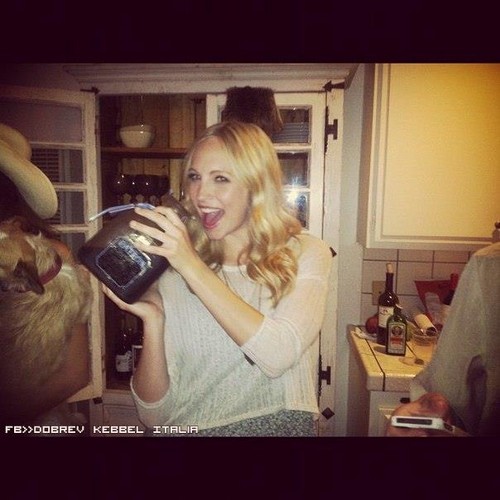  New personal pics of Candice.